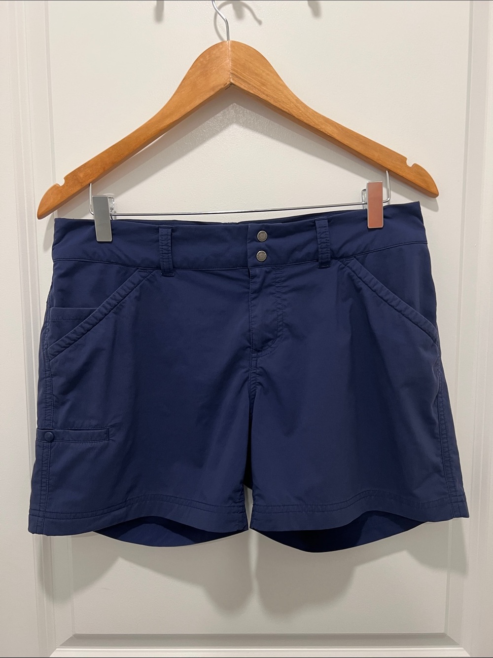 Ex Officio Women’s Amphi Hiking Short, Navy, Size 6. Very Good condition.